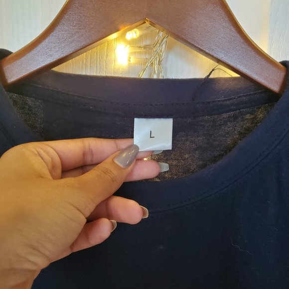 🌻 Wholesome Message Basic Black Cotton T-shirt - Picture 3 of 4